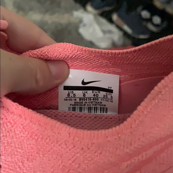 Nike Epic React Shoes - Picture 5 of 5